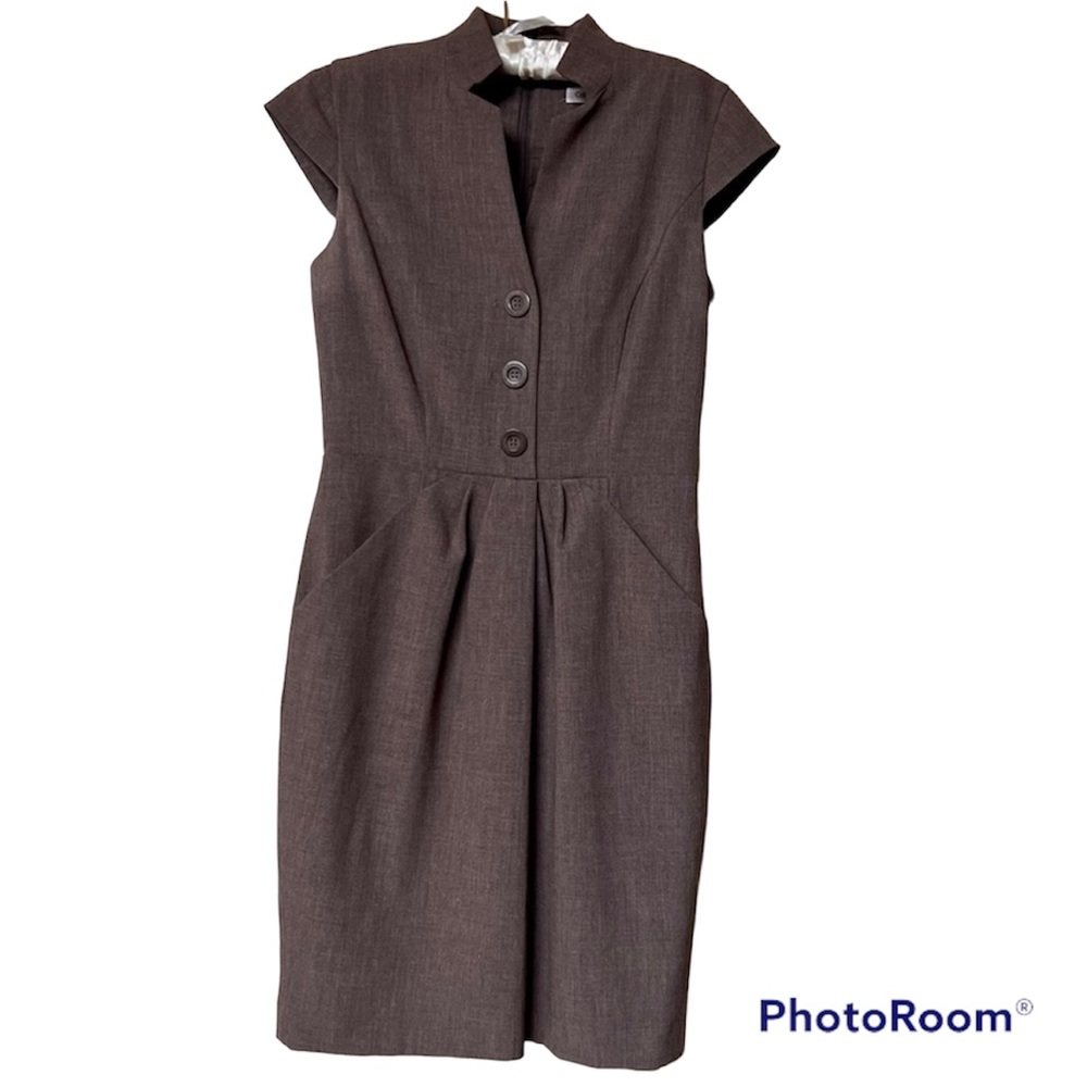 Calvin Klein sz 4 heather brown dress, capped sleeves, pockets.